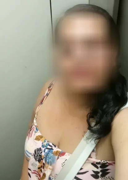 Carina, 32
