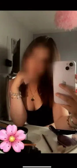 Chiara, 20