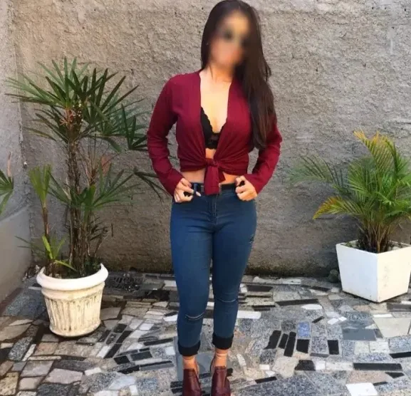 Elif, 34