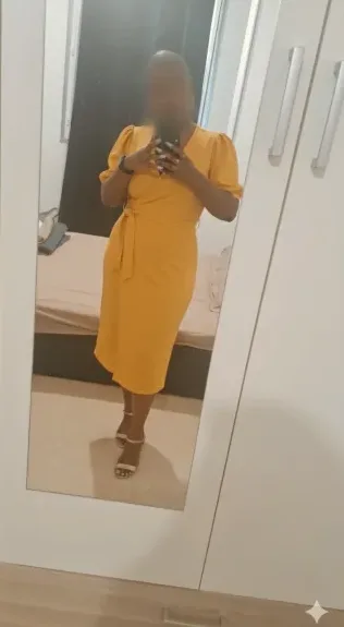Greta, 33