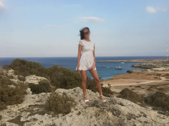 Hanna, 34