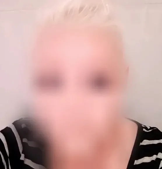 Katrin, 39
