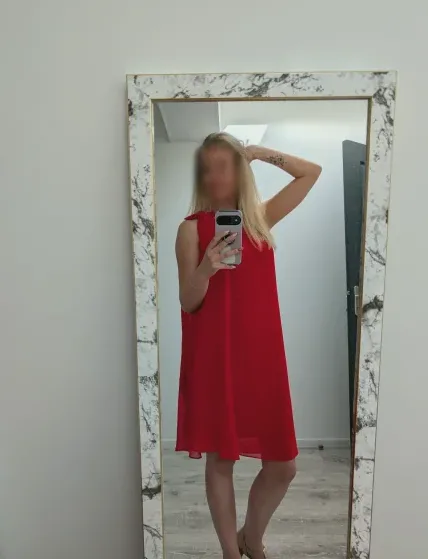 Kim, 30