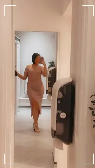 Lotta, 35