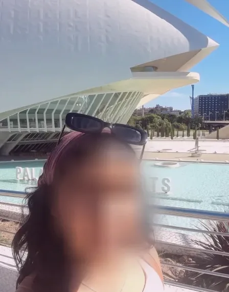 Lucia, 25