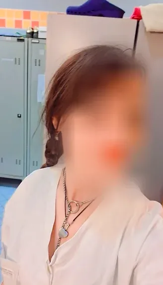 Melina, 32