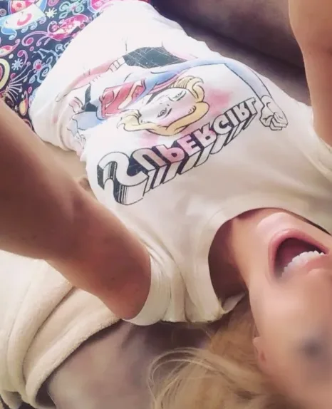 Nicole, 36
