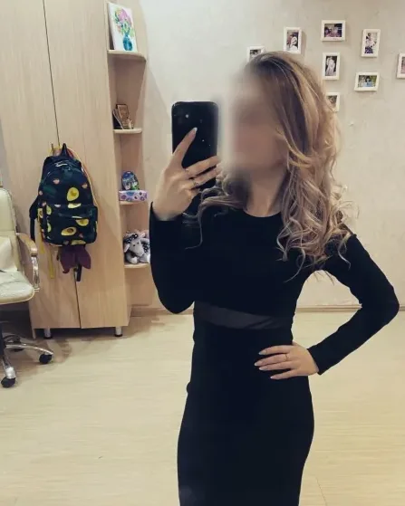Nina, 26