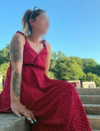 Sabrina, 34