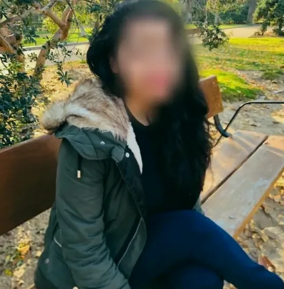 Simone, 27